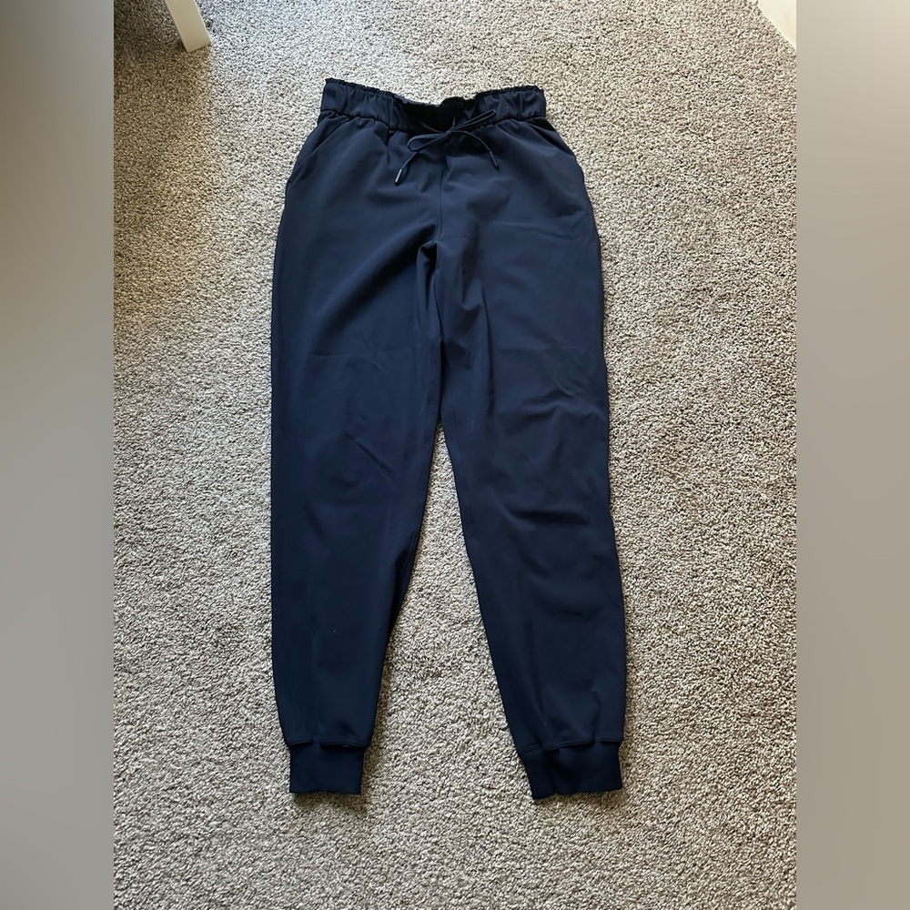 Lululemon Keep Moving Jogger